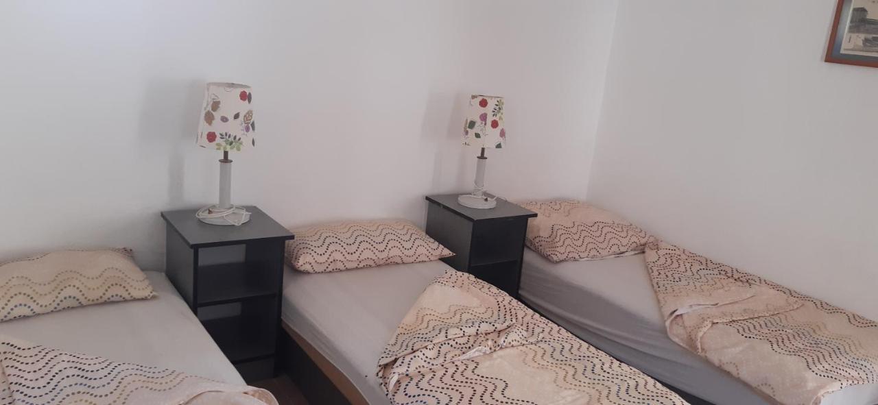 Aqua Hostel Siofok Ngoại thất bức ảnh