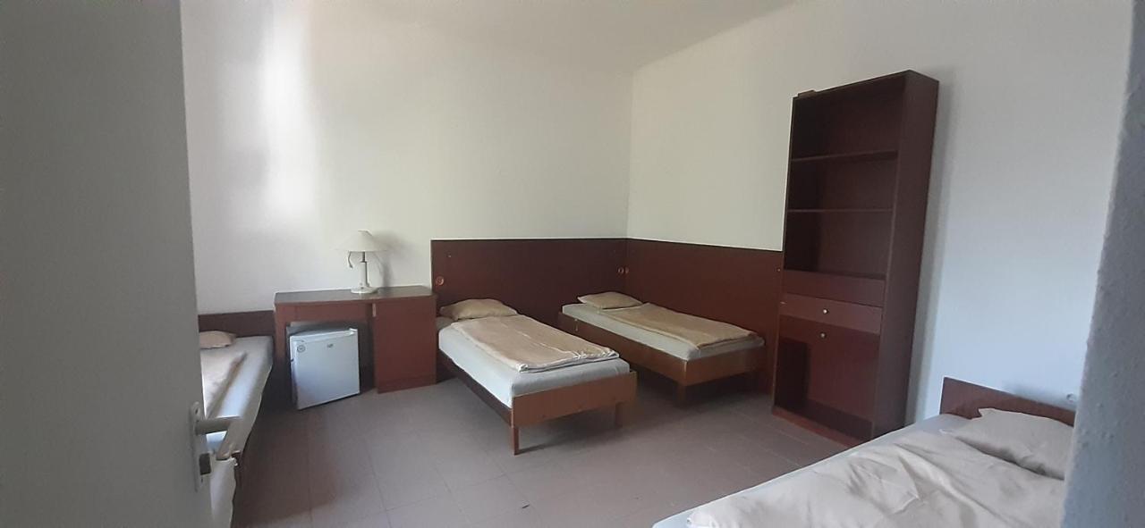 Aqua Hostel Siofok Ngoại thất bức ảnh