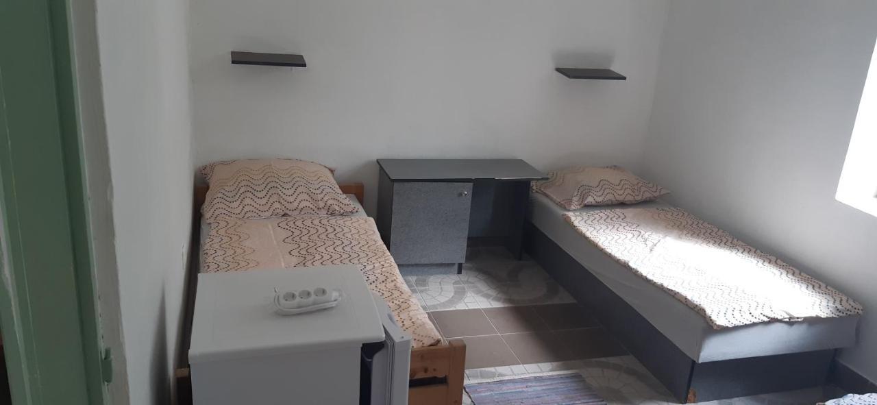 Aqua Hostel Siofok Ngoại thất bức ảnh