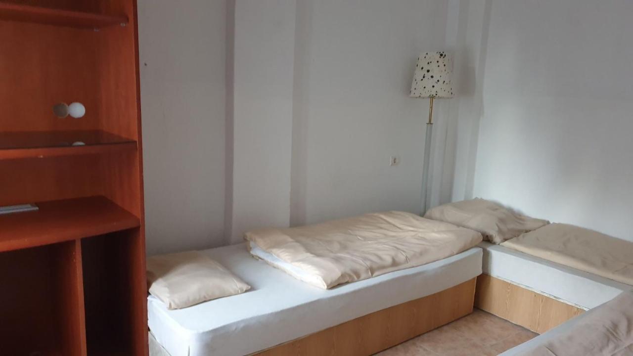Aqua Hostel Siofok Ngoại thất bức ảnh