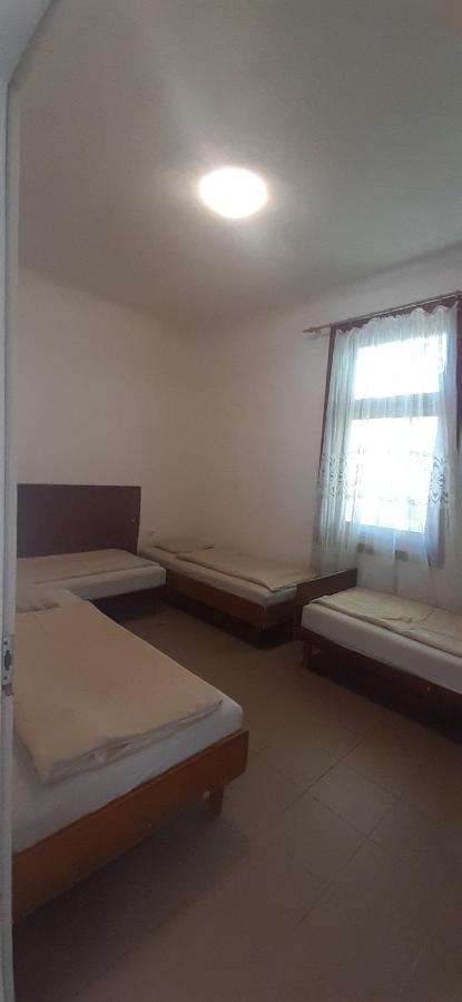 Aqua Hostel Siofok Ngoại thất bức ảnh